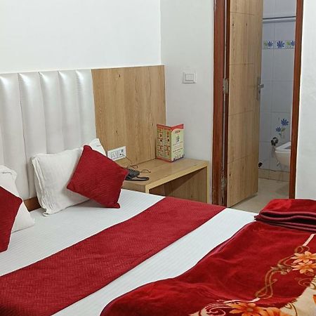 Hotel A10 Нью-Дели Экстерьер фото
