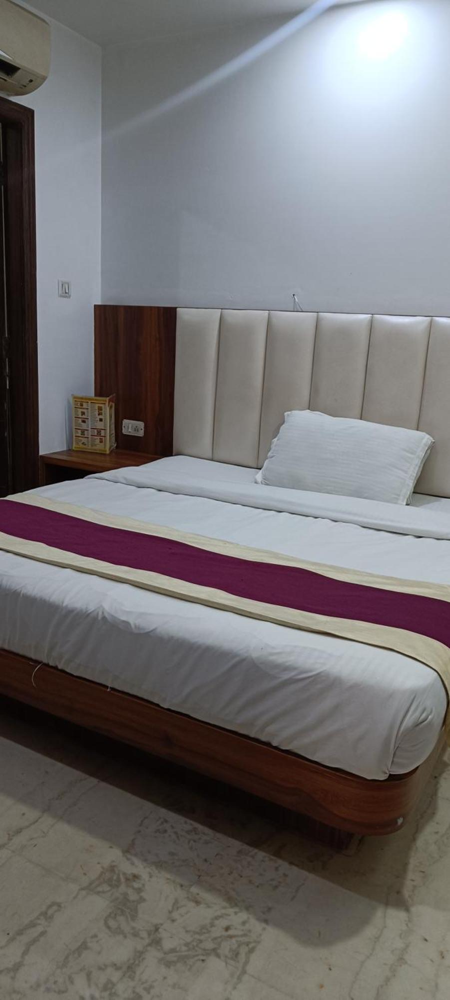 Hotel A10 Нью-Дели Экстерьер фото