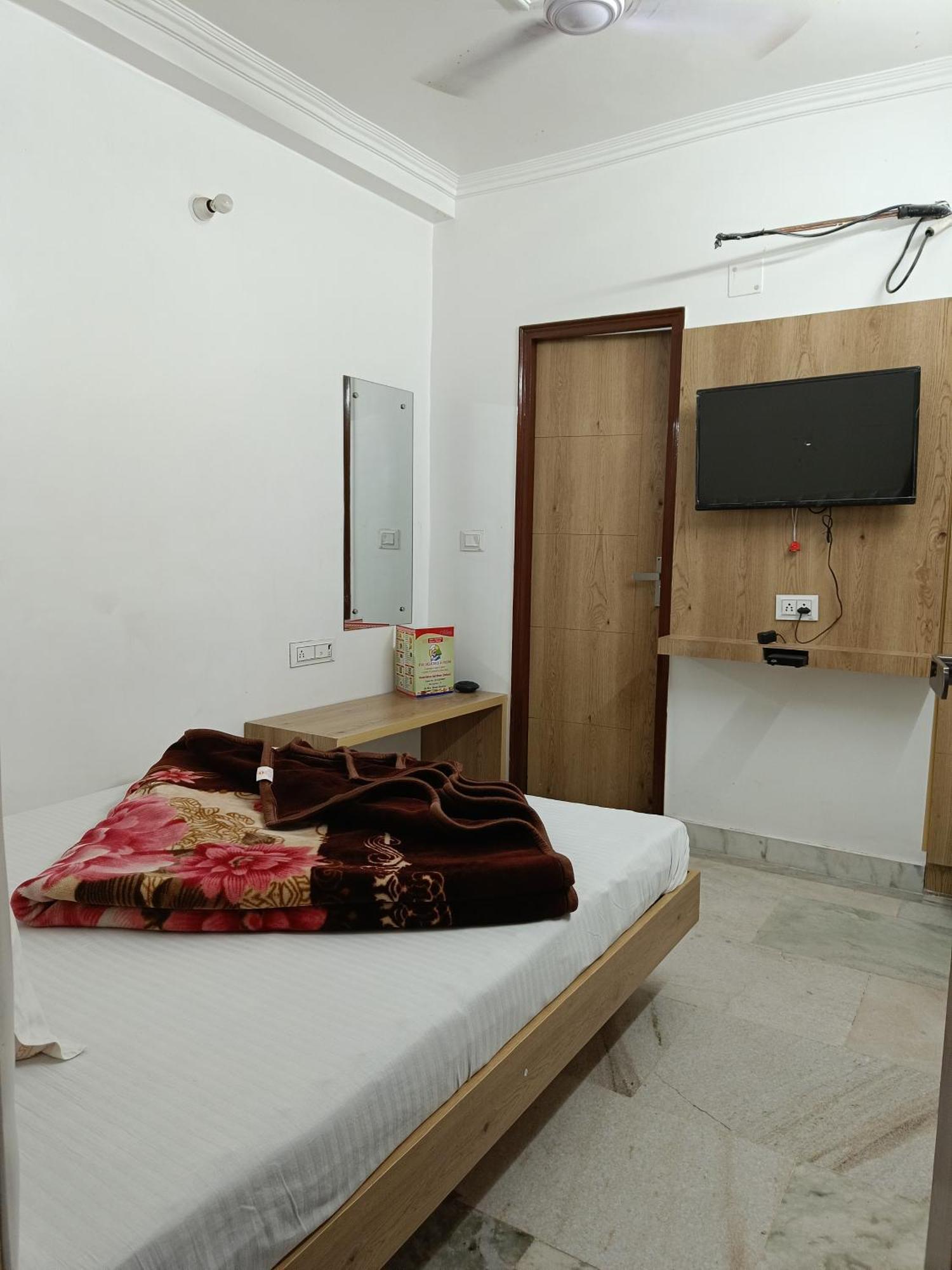 Hotel A10 Нью-Дели Экстерьер фото